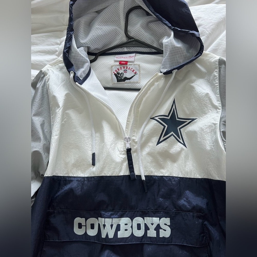 Dallas Cowboys Mitchell & Ness Throwback Jacket Men’s Small